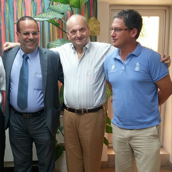 סיימון פישר, דוקטור יצחק ברלוביץ וסגן השר איוב קרא